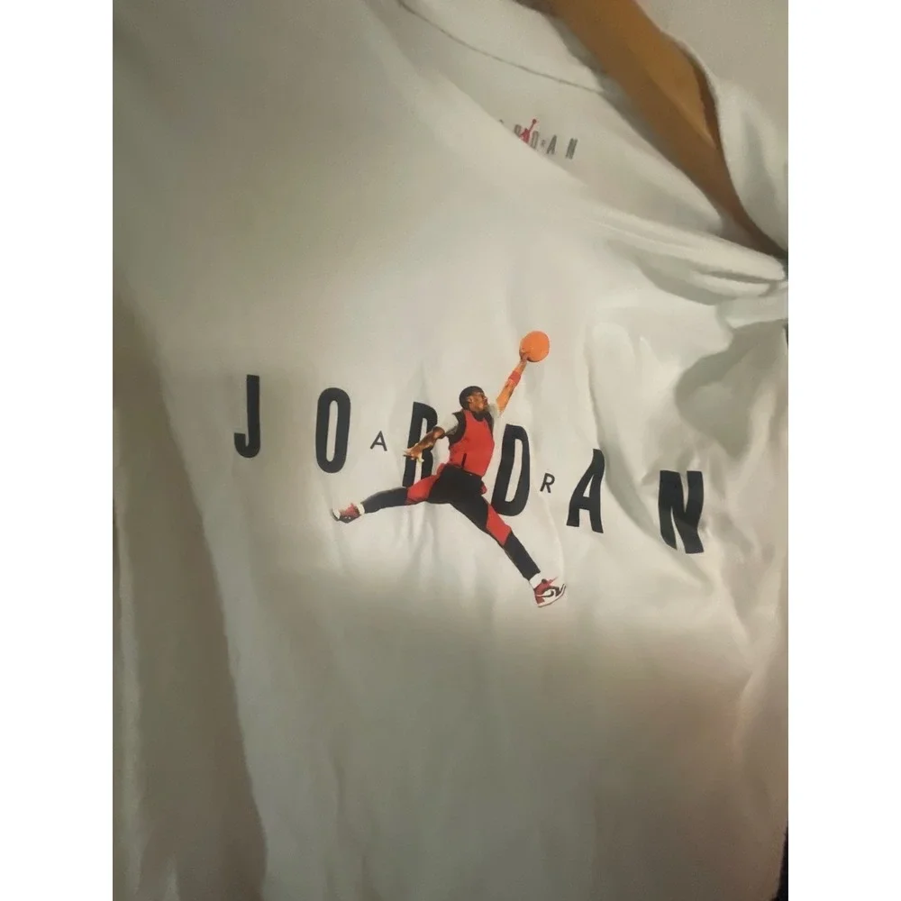 Jordan Mens‎ Graphic T-Shirt and Navy Blue Track Pants Set Size Large 2 Piece
